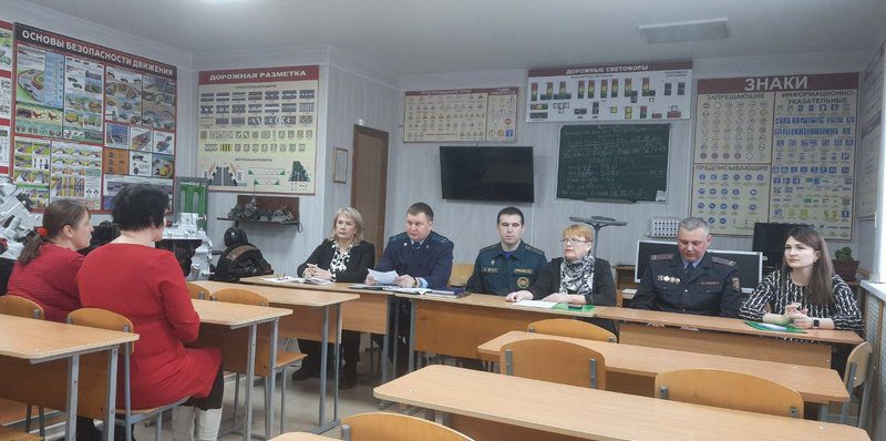 На Костюковщине проходит очередной день информирования населения