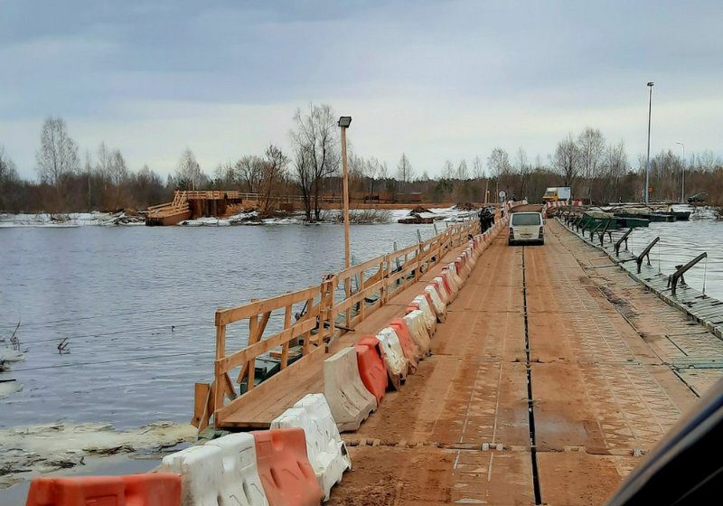 В Черикове из-за паводка временно перекрыт проезд по понтонному мосту через Сож