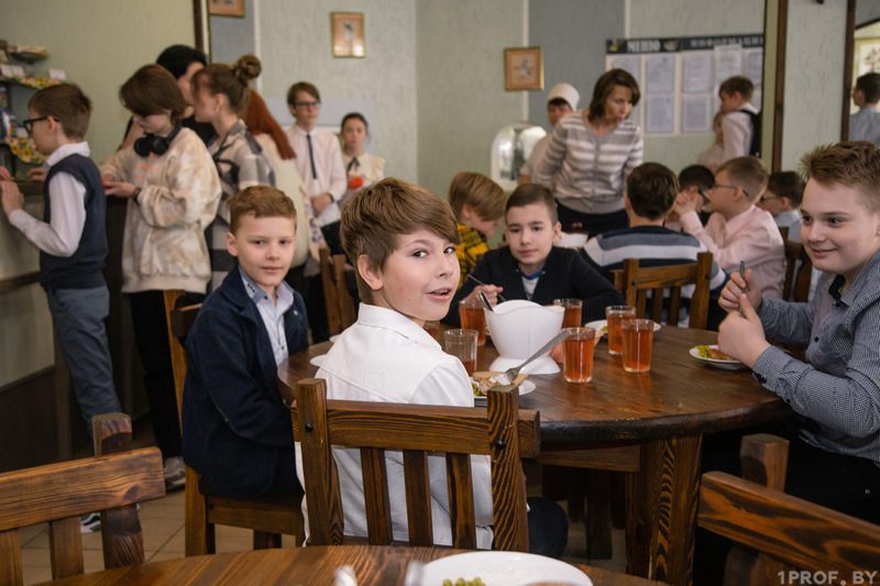 В белорусских школах может появиться «шведский стол»