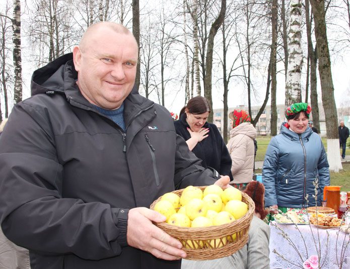 В агрогородке Селецкое прошел праздник Благовещенье по местным старинным традициям