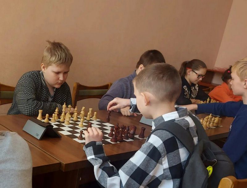 В областных соревнованиях по шахматам команда Костюковичского района заняла второе место