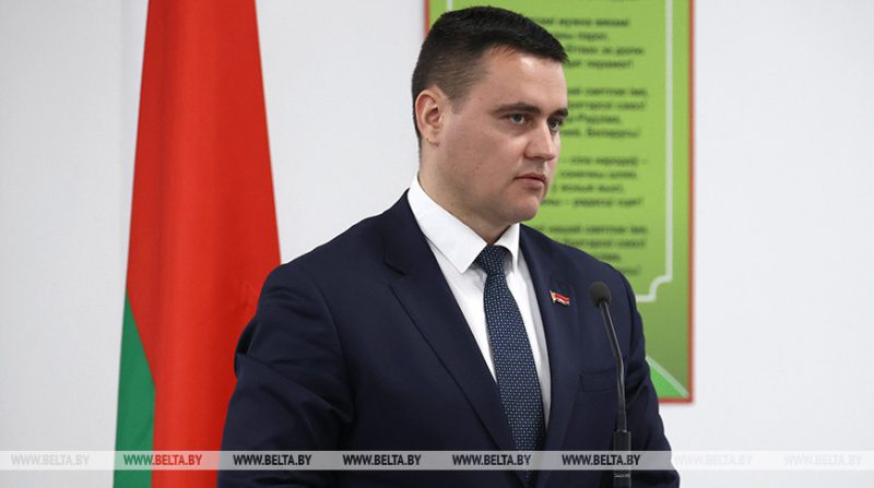 Министр образования Андрей Иванец прокомментировал итоги первого централизованного экзамена по русскому и белорусскому языкам