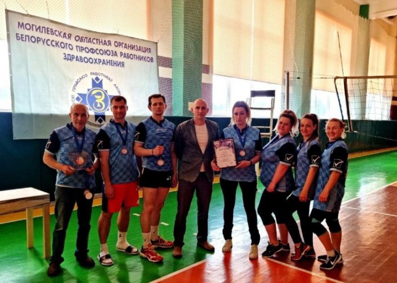 Костюковичская ЦРБ стала победителем областных соревнований по волейболу