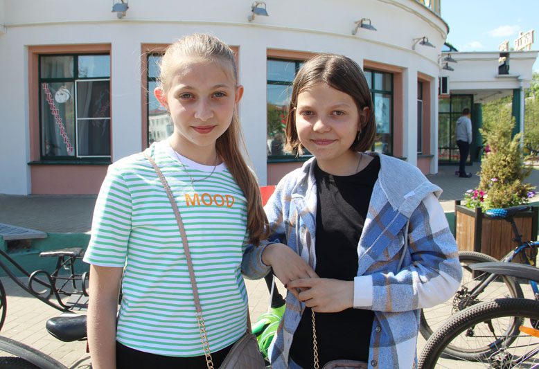 Костюковчане присоединились к акции «Веломай», посвященной Дню Государственного флага, Государственного герба и Государственного гимна Республики Беларусь