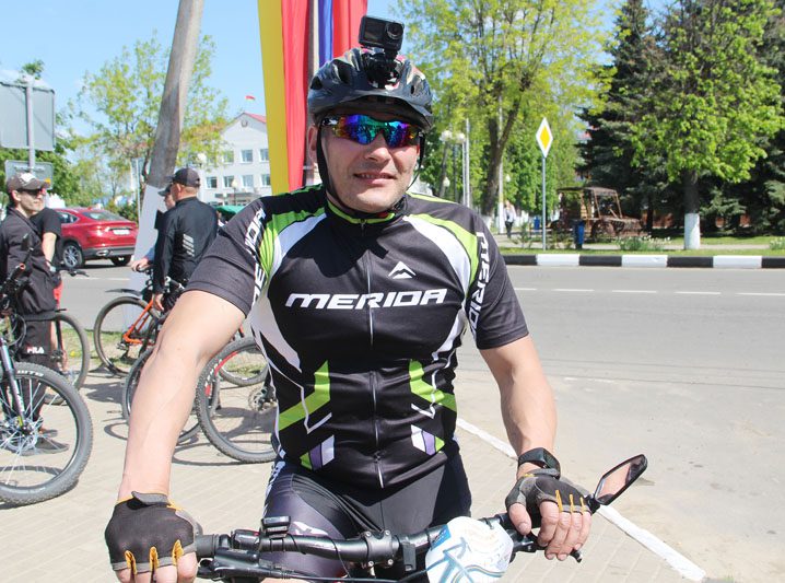 Костюковчане присоединились к акции «Веломай», посвященной Дню Государственного флага, Государственного герба и Государственного гимна Республики Беларусь