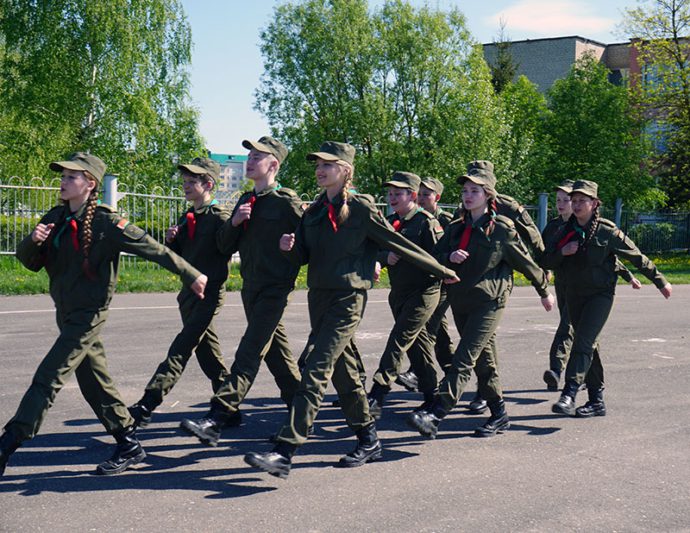 Весело и интересно прошла районная военно-патриотическая игра «Зарница» в Костюковичах