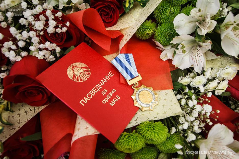 Жительницы Костюковичского района награждены орденом Матери