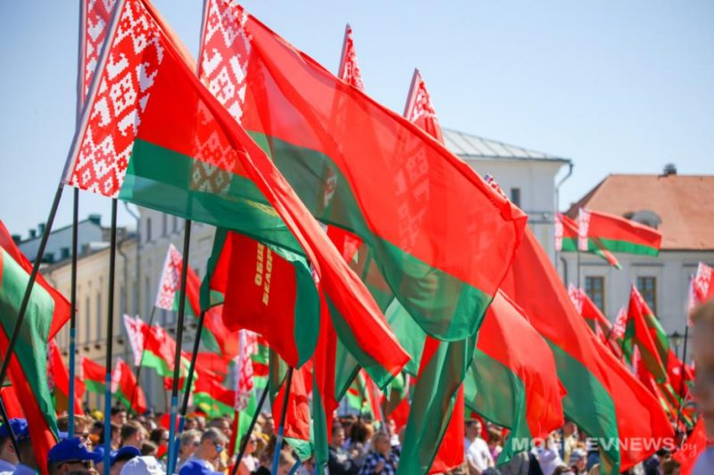 Анатолий Исаченко: белорусские герб, флаг и гимн олицетворяют независимость и силу нашего Отечества