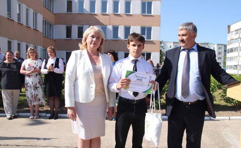 Михаил Михеев награжден Дипломом II степени и ценным подарком за участие в творческом конкурсе