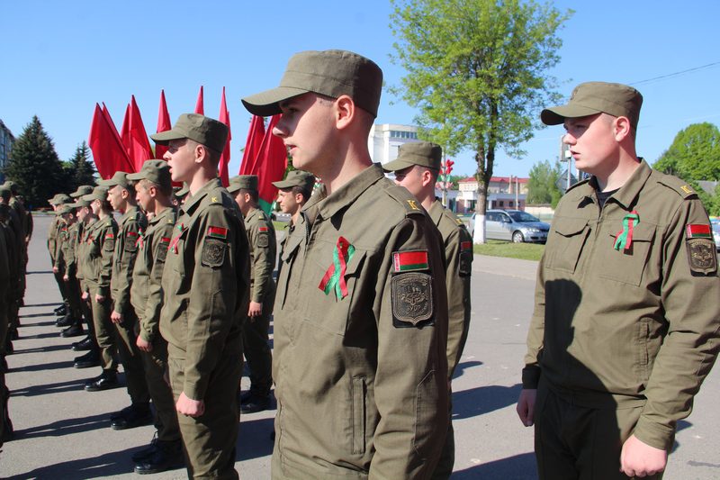 Молодежь Костюковщины чтит государственные символы Республики Беларусь