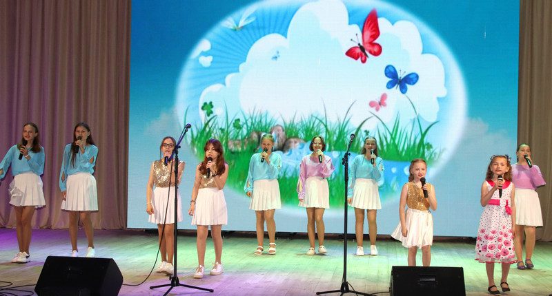 Смотрите, как прошел отчетный концерт Костюковичской детской школы искусств