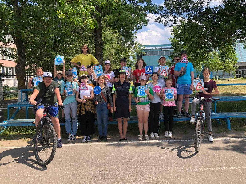 Сотрудники Костюковичской ГАИ провели акцию с юными велосипедистами