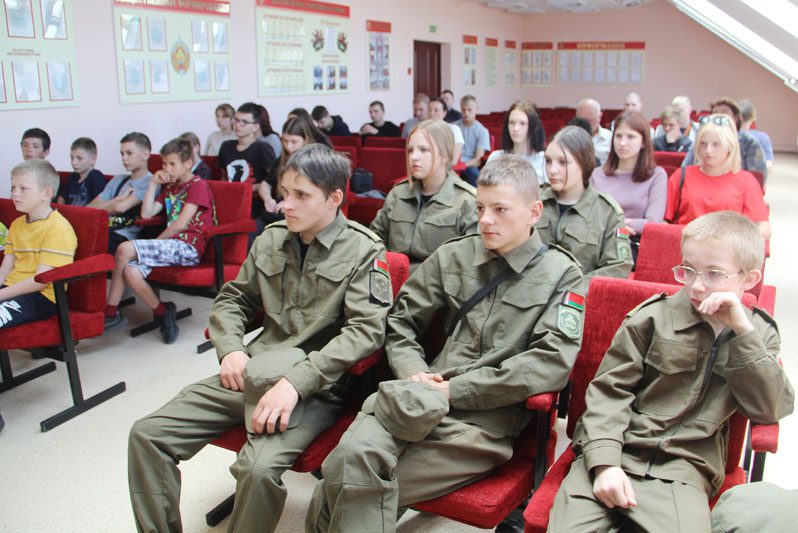 Воспитательное мероприятие с трудными подростками прошло на базе Костюковичского РОВД