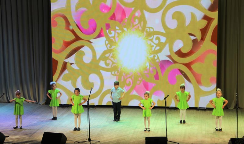 Воспитанники центра детского творчества выступили с отчетным концертом в Костюковичах
