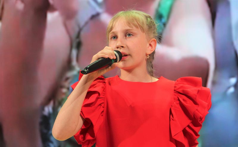 Воспитанники центра детского творчества выступили с отчетным концертом в Костюковичах