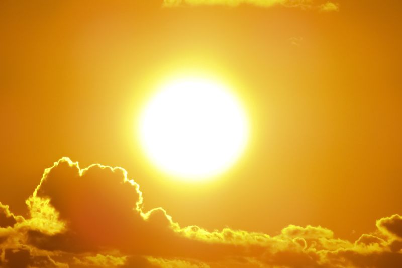 Три мощные вспышки зафиксированы на Солнце