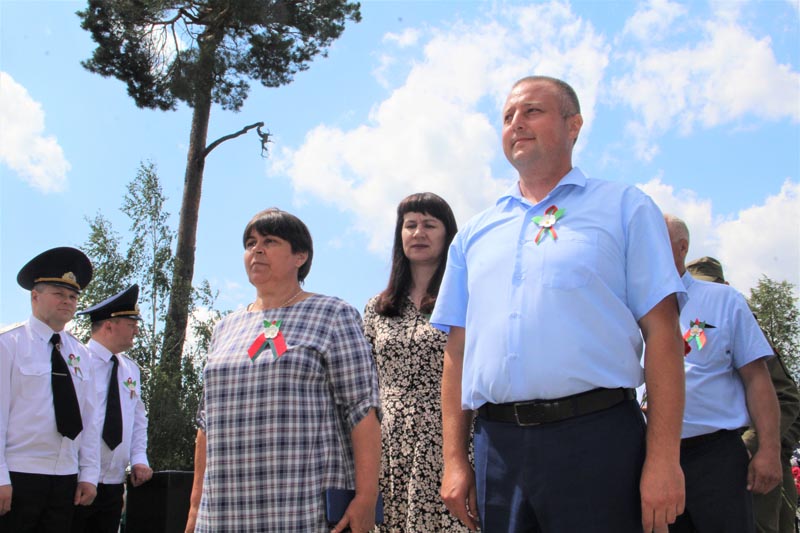 В Белынковичах торжественно открыли отреставрированный мемориал "Алеша"