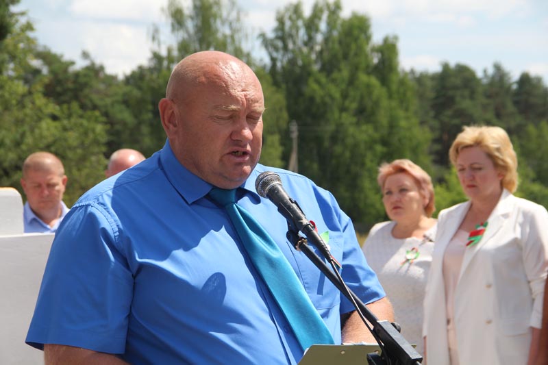 В Белынковичах торжественно открыли отреставрированный мемориал "Алеша"