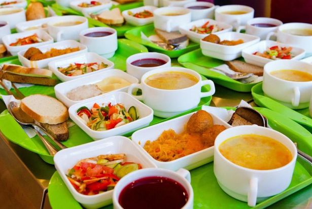Министерство образования запустило чат-бот по вопросам школьного питания