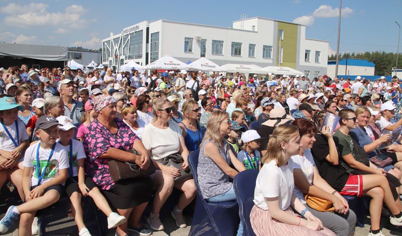 Торжественное открытие культурно-спортивного фестиваля «Вытокі. Крок да Алімпу» состоялось в Костюковичах