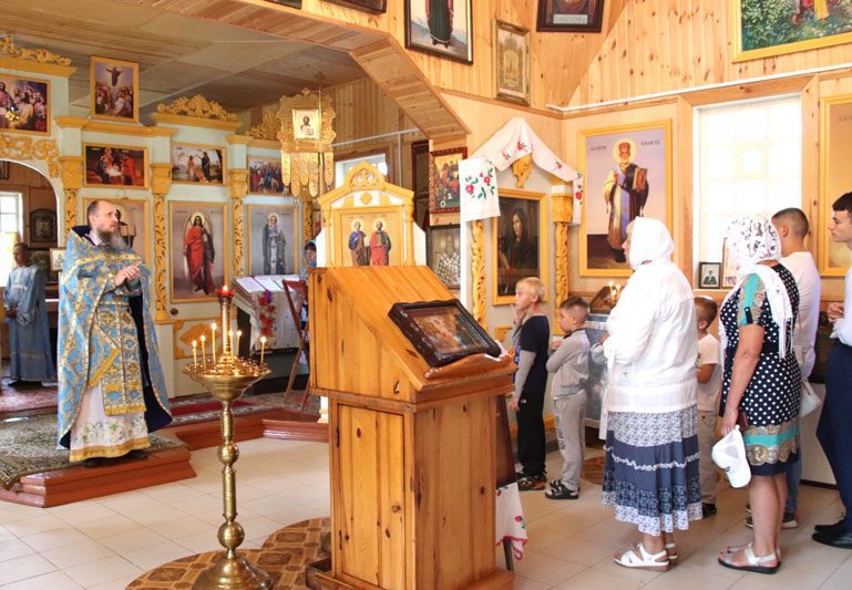В Свято-Мариемагдалинском храме прошел молебен перед началом учебного года