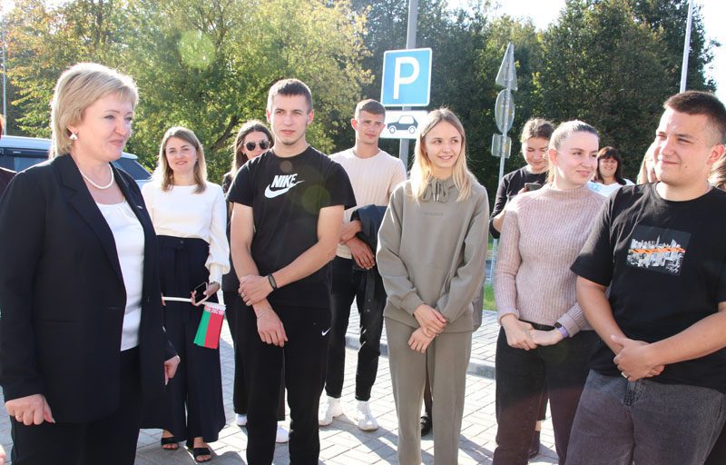 Глава района Александра Михеенко провела встречу с молодыми специалистами