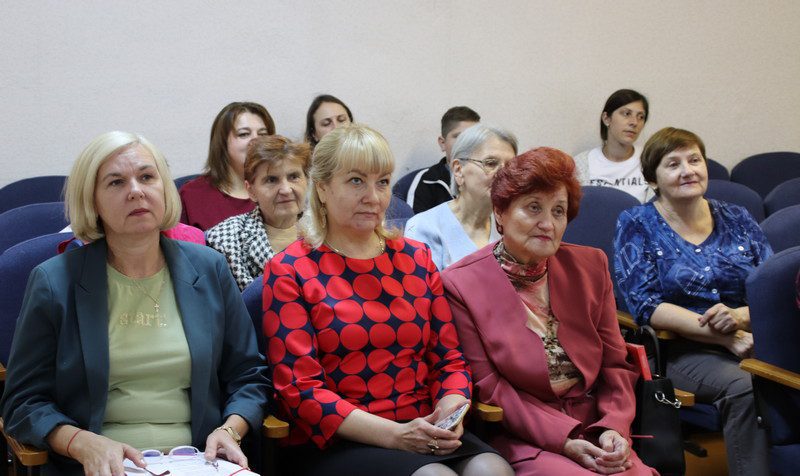 Праздничное мероприятие для пенсионеров Белорусского цементного завода состоялось в РЦК