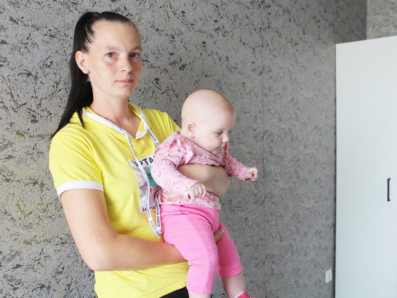 Побеседовали с многодетной мамой Светланой Жуковской, в квартире которой этим летом случился пожар