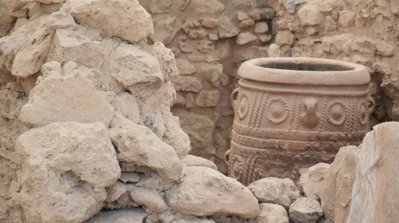 В Египте археологи нашли вино возрастом более 5 тыс. лет