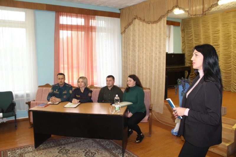 В Костюковичском колледже прошла профилактическая беседа с участием работников РОВД, РОЧС и ЦРБ