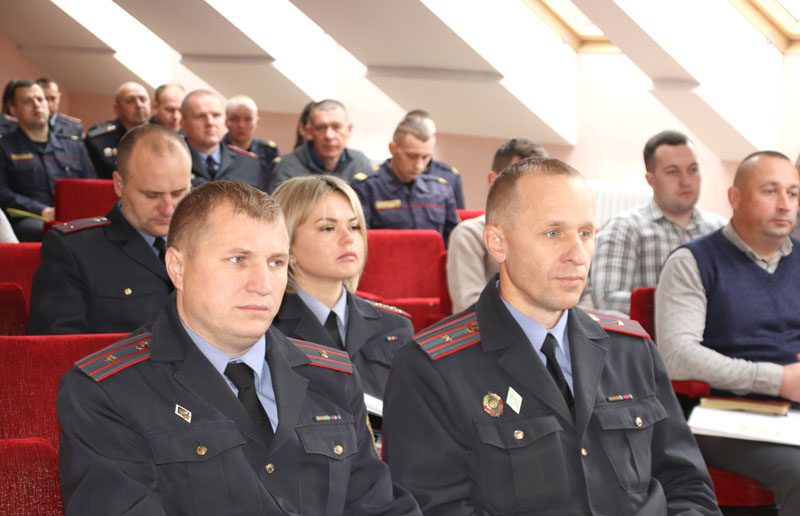 В торжественной обстановке проводили на заслуженный отдых майора милиции Александра Напреенко