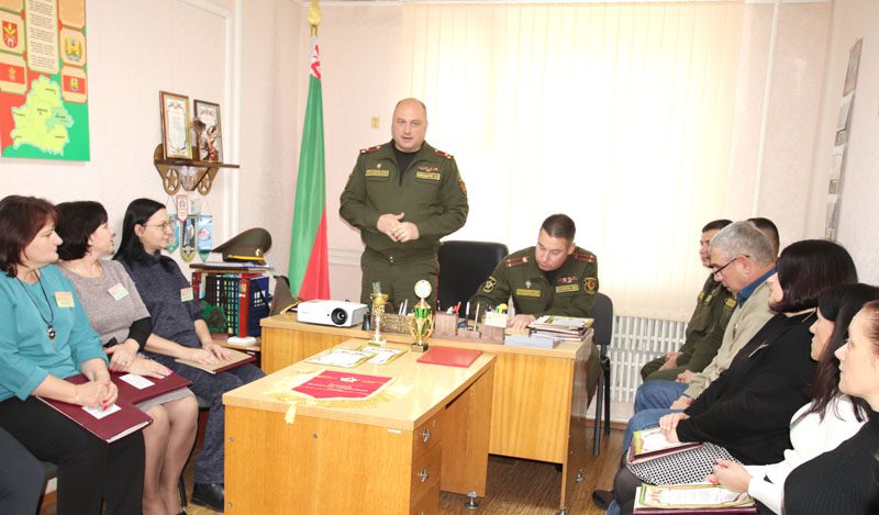 Итоги работы за 2022/2023 учебный год подвели в военном комиссариате Костюковичского района