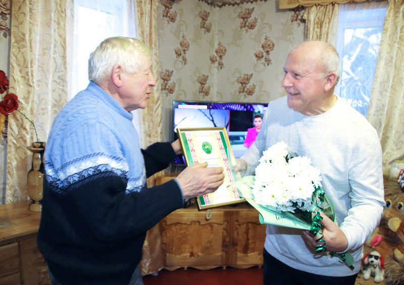 70-летний юбилей отметил ветеран лесной отрасли Костюковщины Анатолий Зарецкий