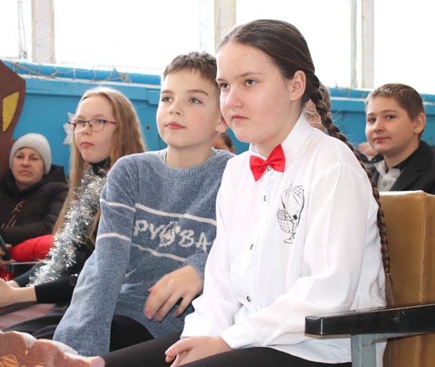 Новогодний десант службы охраны устроил настоящий праздник для взрослых и детей Белынковичской школ