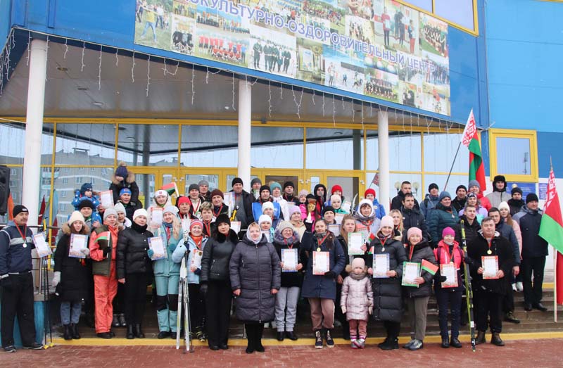 Спортивный праздник «Костюковичская лыжня 2024» собрал более семидесяти участников