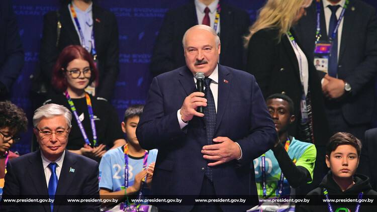 "Наперад у будучыню, сябры!" Лукашенко с коллегами по СНГ посетил открытие Игр Будущего в Казани