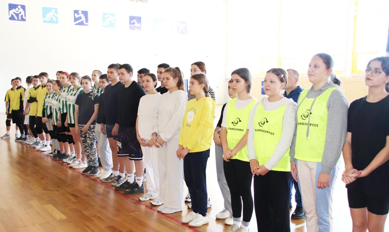 Юные волейболисты и волейболистки из СШ №4 г. Костюковичи стали победителями волейбольного турнира