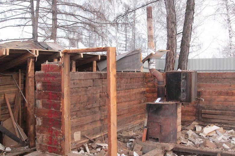 В Хотимском районе мужчина демонтировал баню и погиб при ее обрушении