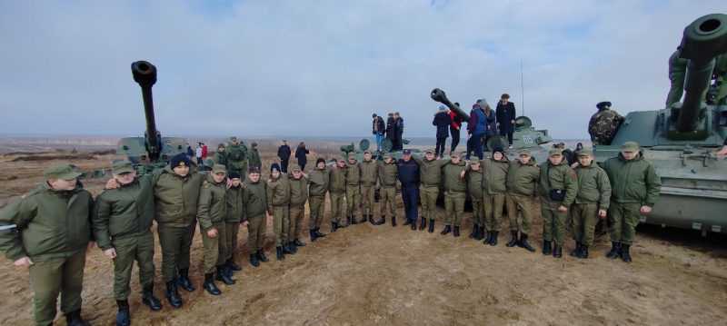 В гости к артиллеристам учащиеся школ Костюковичского района отправились в Осиповичи