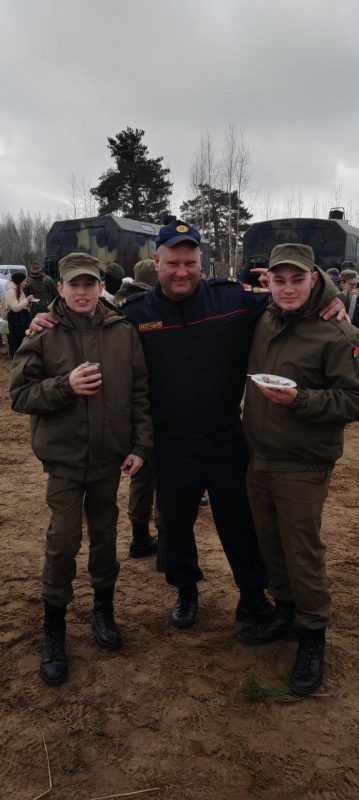 В гости к артиллеристам учащиеся школ Костюковичского района отправились в Осиповичи