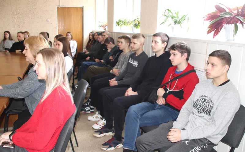 Концепцию новой Военной доктрины Республики Беларусь обсудили с молодежью Костюковщины