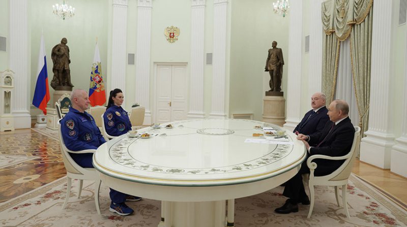 "Это и есть наше единство". Лукашенко и Путин встретились в Кремле с Василевской и Новицким