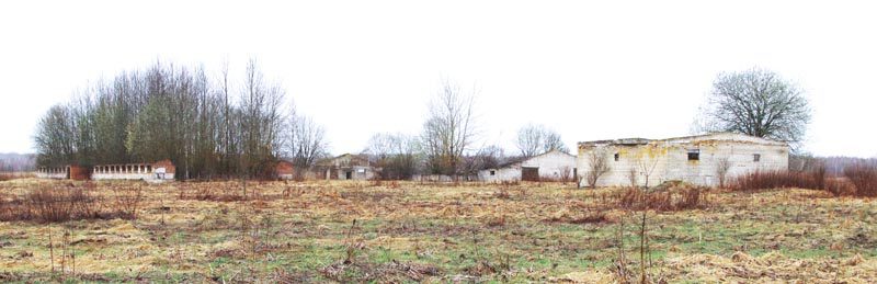 После чернобыльской катастрофы некоторые деревни на Костюковщине захоронены. В их числе и Хотимск