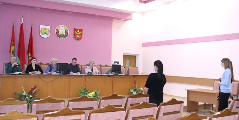 Шестеро несовершеннолетних из трех семей были признаны находящимися в СОП по Декрету № 18 Президента Республики Беларусь