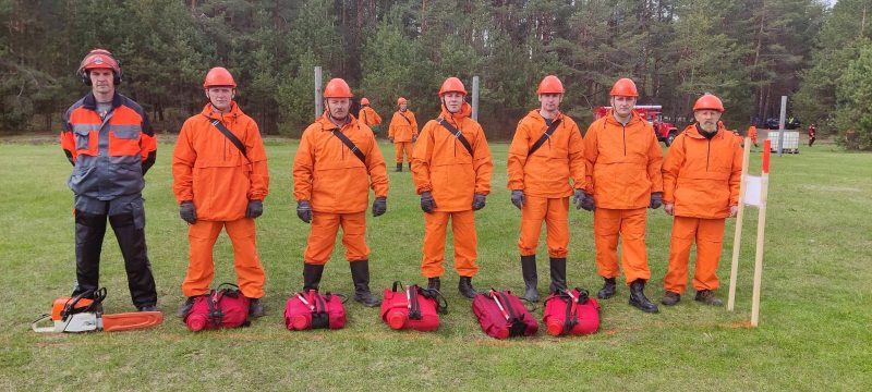 Областные демонстративно-практические учения по обнаружению и тушению лесных пожаров прошли на базе Костюковичского лесхоза