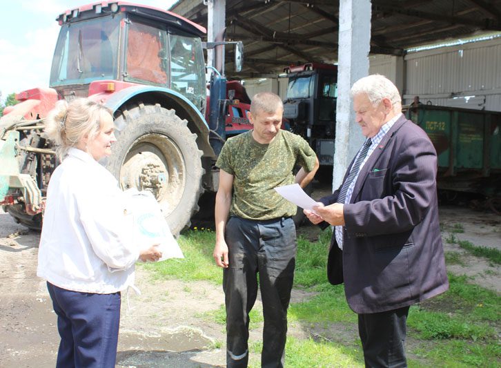 Первым в районе приступило к заготовке кормов сельхозпредприятие «Самотевичи Агро»