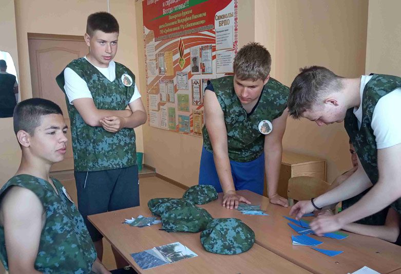 Военно-спортивная игра "Мы - будущие защитники!" прошла в средней школе №4