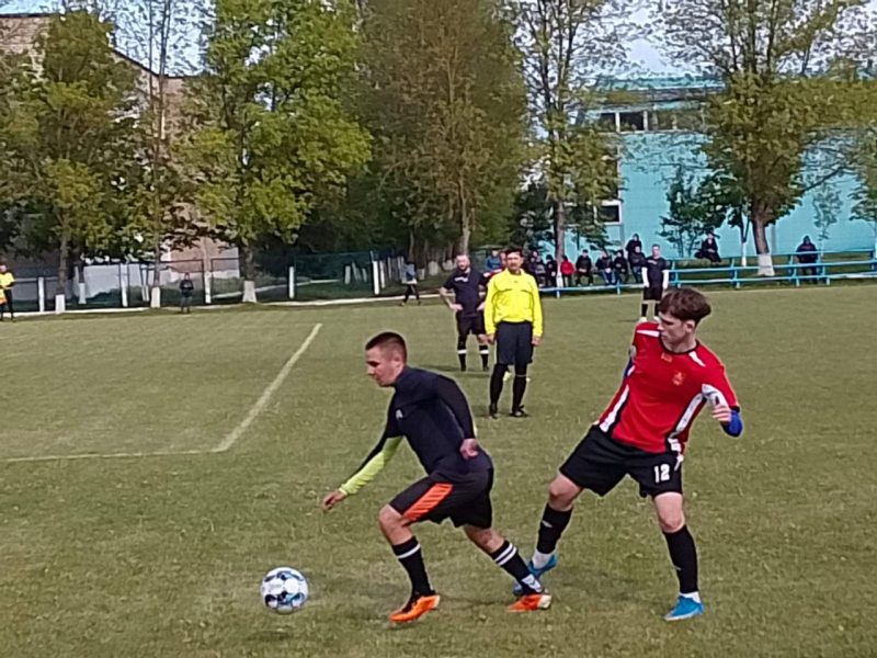Футбольный матч между Костюковичами и Климовичами завершился вничью