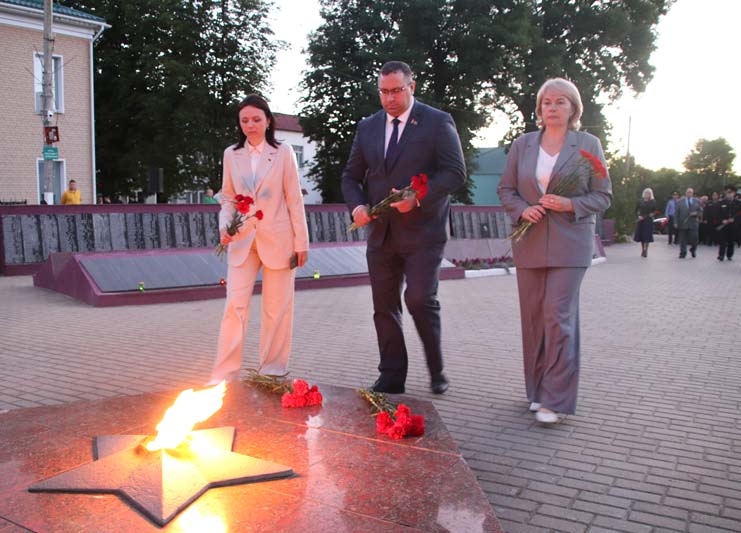 Митинг-реквием в память о жертвах Великой Отечественной войны и геноцида белорусского народа прошел в Костюковичах