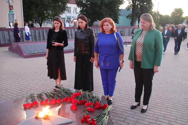 Митинг-реквием в память о жертвах Великой Отечественной войны и геноцида белорусского народа прошел в Костюковичах